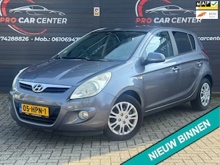 Hyundai i20 1.2i DynamicVersion Airco | El.ramen | Nap | Apk