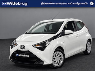 Toyota Aygo 1.0 VVT-i x-play Camera | Apple Carplay | Airco | Elektrische ramen |
