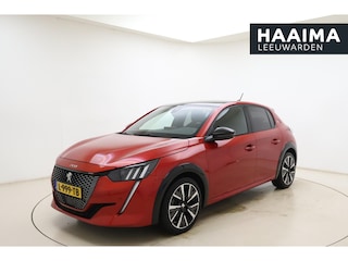 Peugeot 208 1.2 PureTech GT-Line | Stoelverwarming | Adaptive cruise control | Panoramadak | Achteruitrijcamera | Apple carplay/Android auto | Parkeersensoren | Navigatie