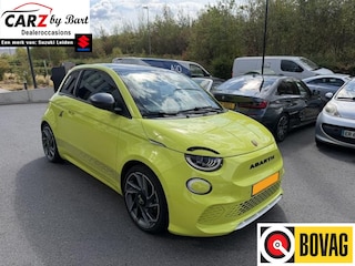 Abarth 500 SCORPIONISSIMA 42 kWh Alcantara sportstuur | Pano | Winterpakket