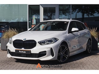 BMW 1-serie (f40) 118i M-Sport 136pk | LED | Cruise | Climate | Carplay | Navi | Sfeer | Parkeersensoren