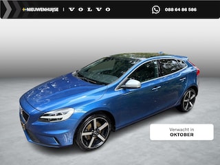 Volvo V40 2.0 T4 Business Sport | R-Design | Panoramadak | Achteruitrijcamera | Parkeersensoren | Lederen Bekleding | Stoelverwarming | LED Koplampen | Cruise Control | Navigatie