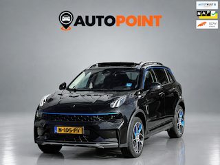 Lynk & Co 01 1.5 PHEV 6,6kWh SOH 97% PANO 360°cam Apple/Android Navi ]