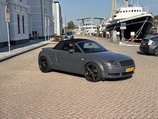 Audi TT 1.8 T ROADSTER QUATTRO 165KW