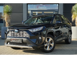 Toyota RAV4 2.5 Hybrid Active | 179 PK | Adaptieve cruise control | Achteruitrijcamera | LED koplampen | Trekhaak | Toyota RAV4 2.5 Hybrid Active met 2.5-liter 4-cilinder hybride motor, adaptieve cruise control, LED koplampen, achteruitrijcamera, parkeersensoren achter, automatische airconditioning, Apple/
