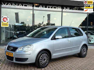Volkswagen Polo 1.4-16V Comfortline 5Drs Airco Cruise NL-Auto NAP Nieuwe APK!