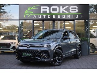 Volkswagen Tiguan 1.5 eTSI R-Line Navi/Camera/Keyless/Memory/Head-up/Sfeerverlichting/IQ/Panoramadak/Leder/19Inch