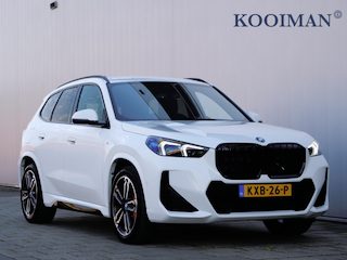 BMW X1 xDrive25e M-Sport Pro 245 Pk Automaat Navi / DAB / Apple Carplay / Camera's / Stoelverwarming