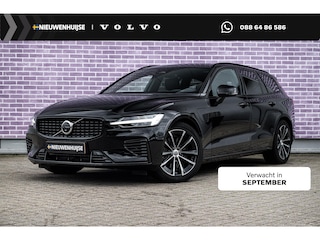 Volvo V60 2.0 T8 Plug-in Hybrid AWD Plus Dark | SOH:100% | PHEV Long Range | Trekhaak | Sportstoelen | Panoramadak | Harman Kardon Audio | Head-up Display | 360 Graden Camera | Stoelverwarming voor en achter | Keyless Entry | Elektrische Achterklep | Elektrisch Verstelbare Voorstoelen | Cruise Control Adaptief | BLIS | Google Navigatie | Apple Carplay | Android Auto