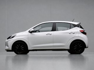 Hyundai i10 1.0 Comfort Sport (APPLE CARPLAY,NAVI,CLIMATE,CRUISE,LANE ASSIST,LED,SPORTSTOELEN,NETTE STAAT,NIEUWE APK)