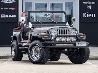 Jeep CJ 5 Laredo