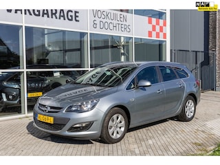 Opel Astra Sports Tourer 1.4 Turbo Business +