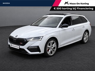 Skoda Octavia Combi 1.4 TSI RS iV PHEV 245pk DSG Business · Trekhaak inklap · Panoramadak · Camera · Head-Up Display · Dodehoeksensor · Keyless · Matrix LED ·