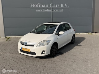 Toyota Auris 1.8 Full Hybrid Executive Business | Hybrid | 01/2012 | 306.540 km | Wit