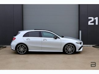 Mercedes-Benz A-klasse 200 AMG Line / Panoramadak / Memory Stoelen / Keyless-Go / 360 Camera / Stuurwielverwarming