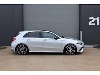 Mercedes-Benz A-klasse 200 AMG Line / Panoramadak / Memory Stoelen / Keyless-Go / 360 Camera / Stuurwielverwarming