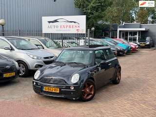 Mini Cooper Pepper 1.6/Airco/Panorama Dak/Leer/Nieuw Apk