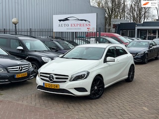 Mercedes-Benz A-klasse 180 Prestige Aut/Navi/Cruise/Xzenon/Leer/lichtmetalen velgen/Nieuw Apk/2 sleutels aanwezig/Volledig onderho