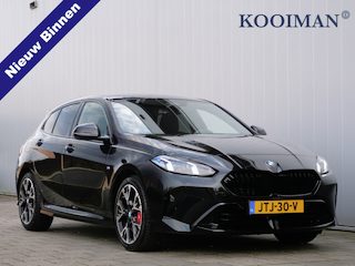 BMW 116 automaat 123pk M Sportpakket Pro Stoelverwarming / Camera / Keyless entry