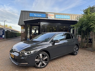 Volkswagen Golf 1.4 eHybrid Style|Trekhaak|App-Connect|Camera|18"