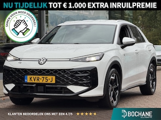 Volkswagen T-Roc 1.5 eTsi R-Line First Edition Automaat | Adaptieve Cruise Control | Achteruitrijcamera | Navigatie |