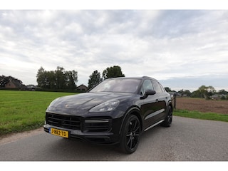 Porsche Cayenne 4.0 Turbo | FULL OPTION | Softclose | Panoramadak | Trekhaak | Massage | PSCB | PASM | Achterasbesturing | BOSE |