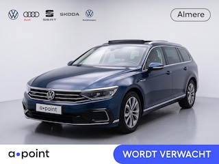 Volkswagen Passat Variant 1.4 TSI PHEV GTE Business 218 pk Automaat | Navigatie | Panoramadak | Trekhaak (wegklapbaar) | Parkeersensoren | Achteruitrijcamera | Stoelverwarming
