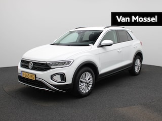 Volkswagen T-Roc 1.0 TSI Life 110 PK| Origineel Nederlands | Navigatie | Achteruitrijcamera | Privacy Glass | Parkeersensoren | Apple Carplay