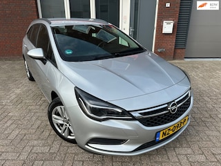 Opel Astra Sports Tourer 1.0 Business+ / Navi / PDC / Cruise / Clima