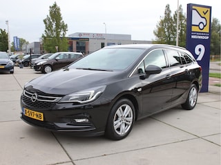 Opel Astra Sports Tourer 1.4 Business Executive Stuur-Stoel verwarming, trekhaak, Carplay Aanbieding!