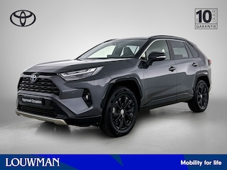 Toyota RAV4 2.5 Hybrid Style | BTW voertuig | Elektrische achterklep | Stoelverwarming | Navigatie | Apple CarPlay/Android Auto | Parkeersensoren voor+achter | Draadloze telefoonlader | Cruise Control Adaptive |