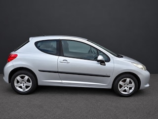 Peugeot 207 1.4 VTi X-line
