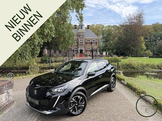 Peugeot 2008 EV Allure Pack 50 kWh | 10.000KM !! | CarPlay | 360 | Adaptive | BTW |