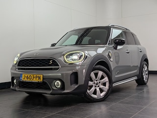 Mini Countryman 2.0 Cooper S E ALL4 l Navigatie l Parkeersensoren l Apple Car PLay / Android l Sportstuur l Digital Dash l Airco l LED l Cr Control l