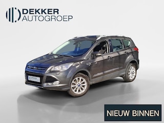 Ford Kuga 1.5 Titanium - 2.000 kg trekgewicht - TREKHAAK - VOORRUITVERWARMING - PARKEERSENSOREN V+A