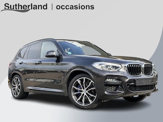 BMW X3 xDrive30e Executive | M pakket | Trekhaak | LED koplampen |  Keyless entry | Elektrsiche achterklep | Live Cockpit Professional | Elektrisch verstelbare stoel(en) met geheugen | Houtafwerking interieur | Voorstoelen verwarmd