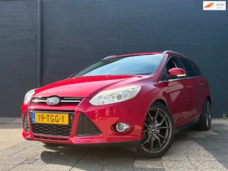 Ford Focus Wagon 1.6 EcoBoost Titanium | Stoelverwarming