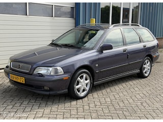 Volvo V40 1.8 Automaat Comfort Exclusive Airco Trekhaak