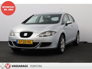 Seat Leon 1.6 Reference/ D-Riem verv: 209.000 KM!/ Trekhaak/ Airco/ Elek. pakket/ Isofix/ Radio-CD/ Getint glas/ Metallic lak.