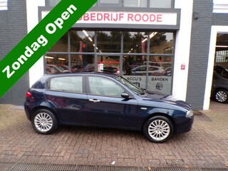Alfa Romeo 147 1.6 T.Spark Business LEER,NW APK!