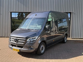Mercedes-Benz Sprinter 317 CDI L2H2 9G-Tronic 2x Schuifdeur Distronic 360° Camera Mbux10 Alarm KL3 Led koplampen ILS Trekhaak met 3.5T Volledige betimmering