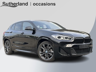 BMW X2 xDrive25e M Sport | 19 inch | Keyless entry | Elektrische achterklep | Sportstoelen | Stoelverwarming | Achteruitrijcamera | Head up Display | Koplampen adaptief