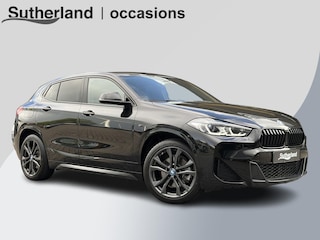 BMW X2 xDrive25e M Sport | 19 inch | Keyless entry | Elektrische achterklep | Sportstoelen | Stoelverwarming | Achteruitrijcamera | Head up Display | Koplampen adaptief