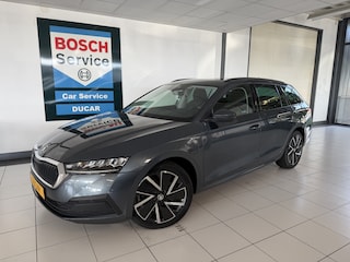 Skoda Octavia Combi 1.4 TSI iV PHEV Business Edition Carplay / stuur verwarming /