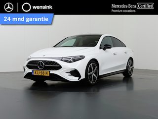 Mercedes-Benz CLA 180 Business Solution AMG | Night | Distronic | Panoramadak | Keyless | Sfeerverlichting |