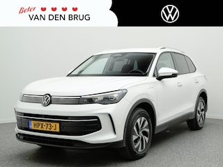 Volkswagen Tiguan 1.5 eHybrid 204 PK Life Edition | Stuur & Stoelverwarming | 360 Camera | Trekhaak | Adaptieve Cruise | Head-Up Display | Side Assist |