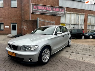 BMW 118i High Executive automaat