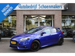 Ford Focus 2.0 EcoBoost ST-3 RECARO PANO STOELVERW. ELEC.STOELEN ZWARTE-HEMEL LEER CRUISE PDC 18''LMV