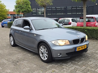 BMW 118i High Executive Handel / Export | Lezen!!