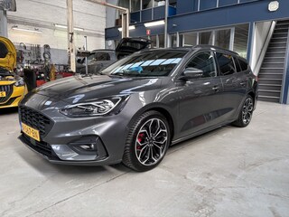 Ford Focus Wagon 1.0 EcoBoost 125pk ST Line X Business